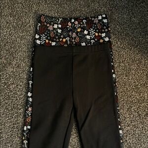 Floral and Black Patterned Fleece Leggings. Worn once